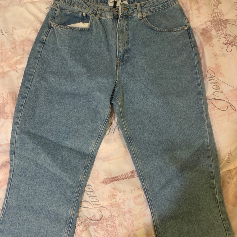 Ragged priest butt cut jeans
